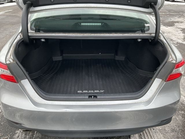 2020 Toyota Camry Hybrid XLE