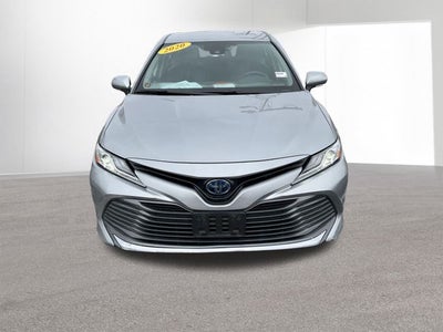 2020 Toyota Camry Hybrid XLE