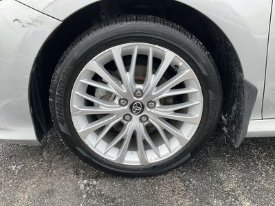 2020 Toyota Camry Hybrid XLE