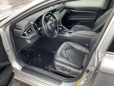 2020 Toyota Camry Hybrid XLE