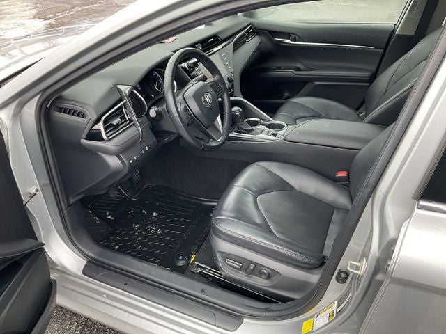 2020 Toyota Camry Hybrid XLE