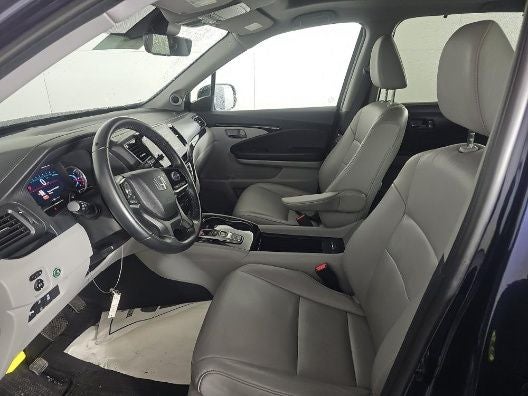 2022 Honda Pilot Touring 8 Passenger