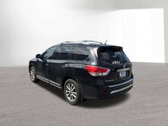 2016 Nissan Pathfinder SL