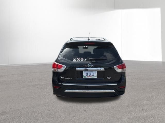 2016 Nissan Pathfinder SL