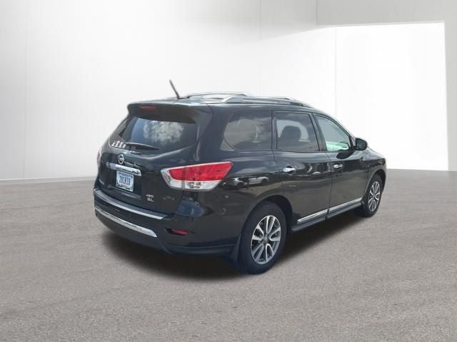 2016 Nissan Pathfinder SL