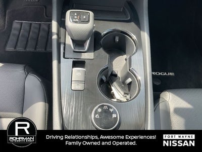 2024 Nissan Rogue SV