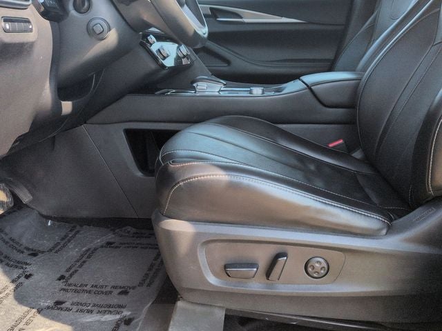 2022 INFINITI QX60 LUXE