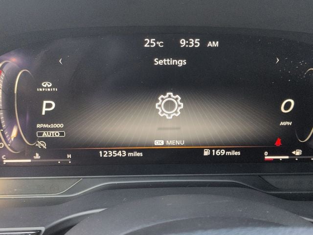 2022 INFINITI QX60 LUXE