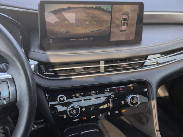 2022 INFINITI QX60 LUXE