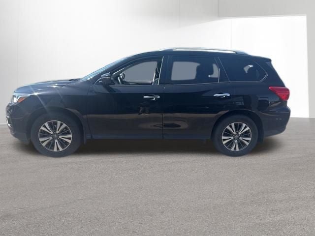 2017 Nissan Pathfinder SL