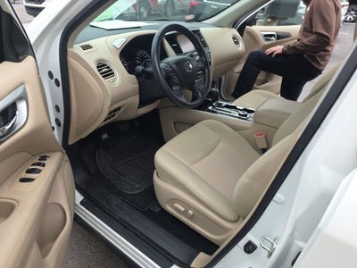2019 Nissan Pathfinder SV