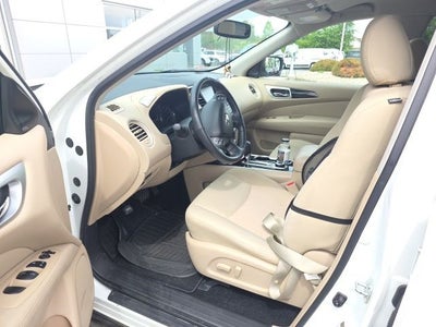 2019 Nissan Pathfinder SV