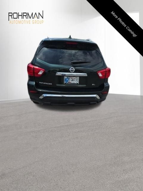 2019 Nissan Pathfinder SL