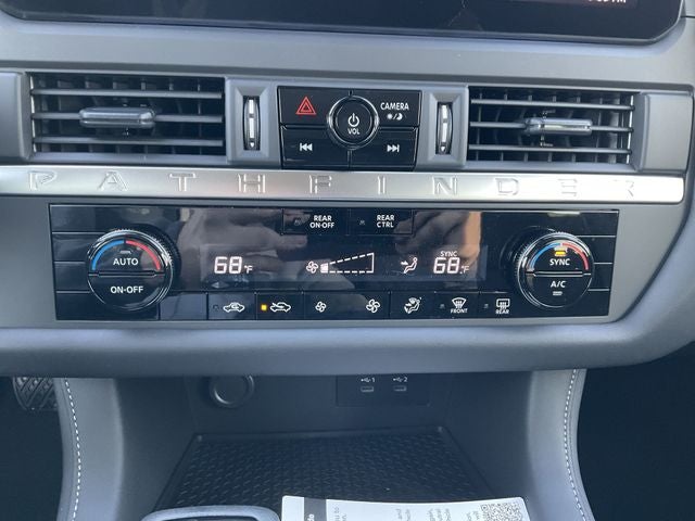 2026 Nissan Pathfinder S