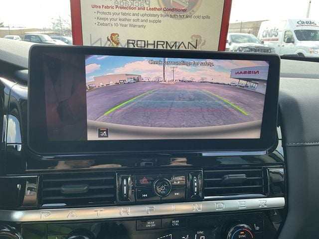 2026 Nissan Pathfinder SV