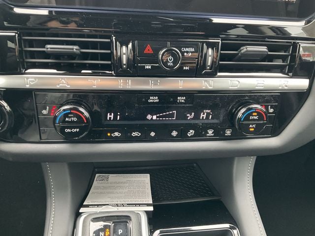 2026 Nissan Pathfinder SV