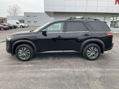 2026 Nissan Pathfinder SV