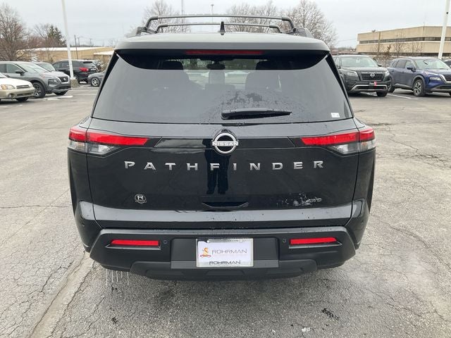 2026 Nissan Pathfinder SV