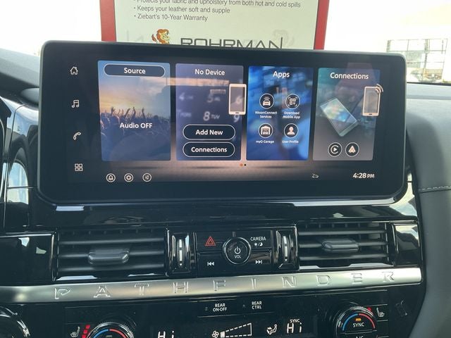 2026 Nissan Pathfinder SV