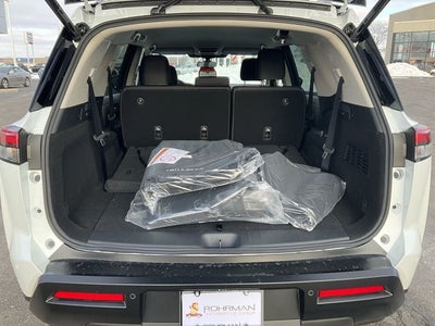 2026 Nissan Pathfinder SV