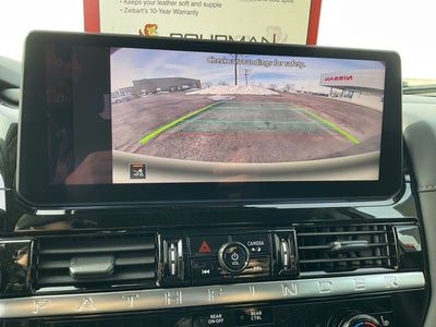 2026 Nissan Pathfinder SV