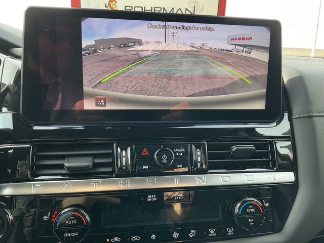 2026 Nissan Pathfinder SV