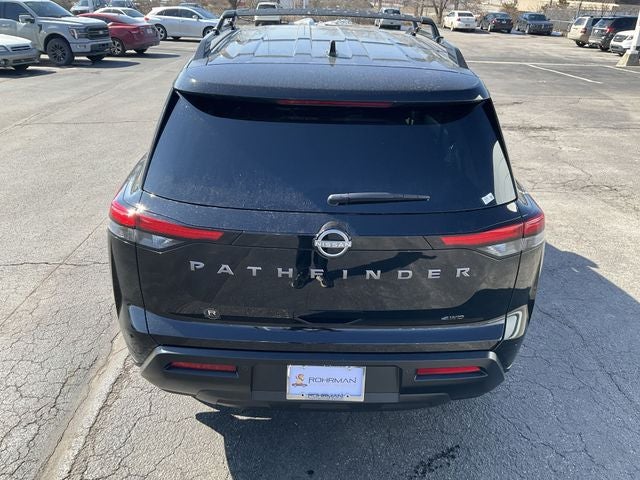 2026 Nissan Pathfinder SV