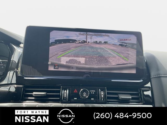 2026 Nissan Pathfinder SV