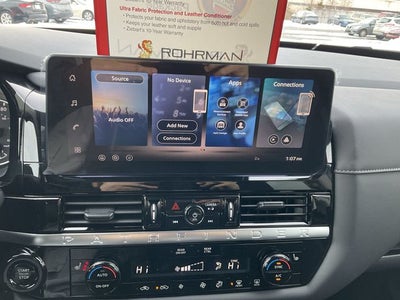 2026 Nissan Pathfinder SV