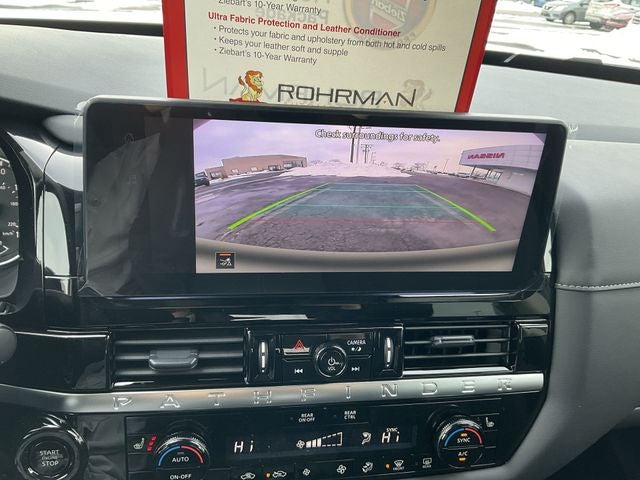 2026 Nissan Pathfinder SV