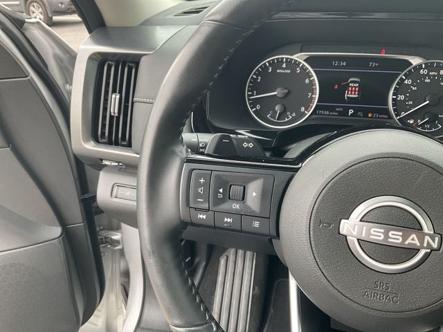 2024 Nissan Pathfinder SL