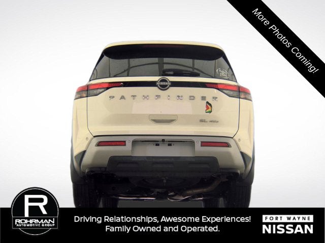 2024 Nissan Pathfinder SL