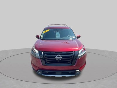 2023 Nissan Pathfinder SL