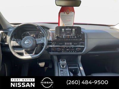 2023 Nissan Pathfinder SL