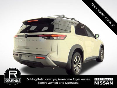 2024 Nissan Pathfinder SL