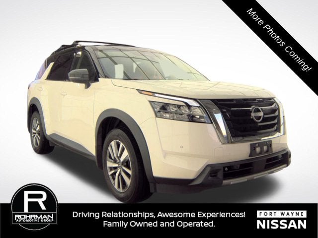 2024 Nissan Pathfinder SL