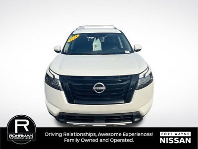 2024 Nissan Pathfinder SL