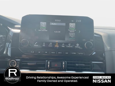 2024 Nissan Pathfinder SL