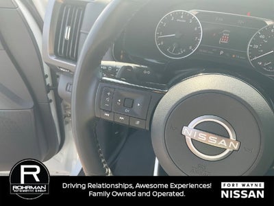 2024 Nissan Pathfinder SL