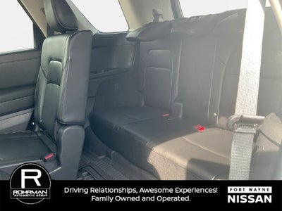2024 Nissan Pathfinder SL