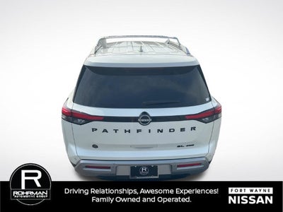 2024 Nissan Pathfinder SL