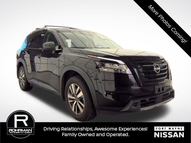 2024 Nissan Pathfinder SL