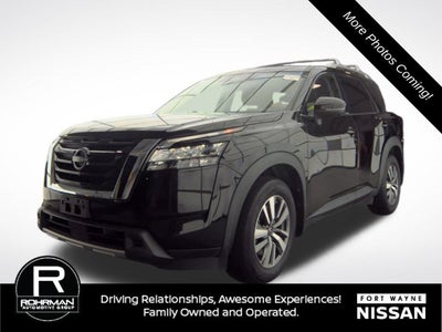 2024 Nissan Pathfinder SL