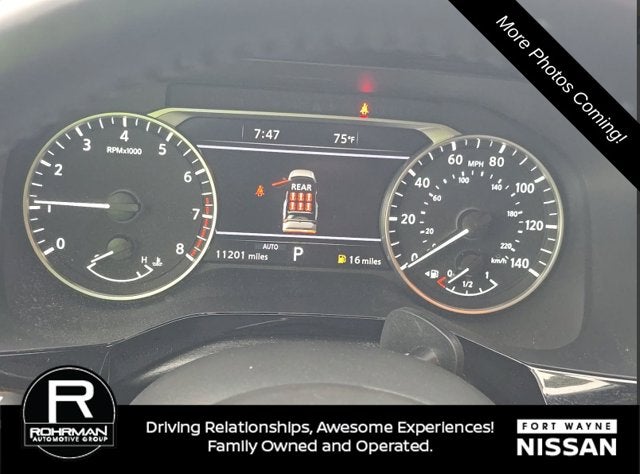 2024 Nissan Pathfinder SL