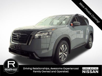 2024 Nissan Pathfinder SL