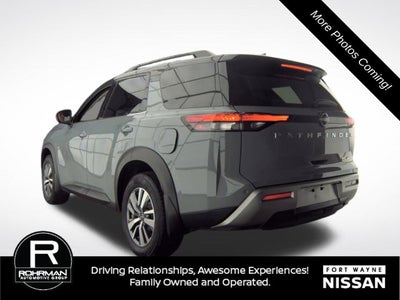 2024 Nissan Pathfinder SL