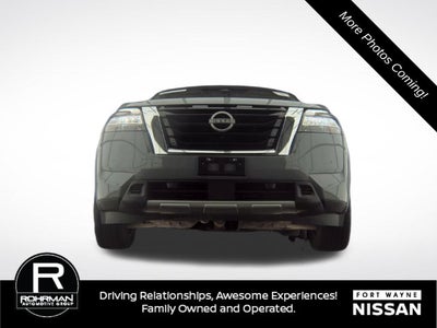 2024 Nissan Pathfinder SL