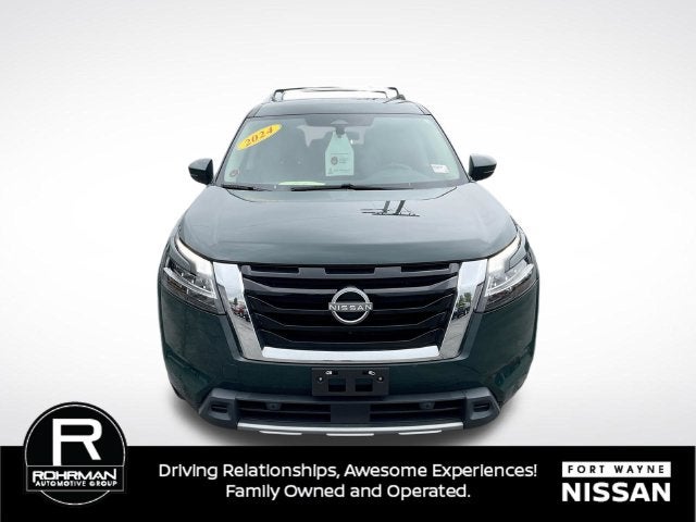 2024 Nissan Pathfinder SL