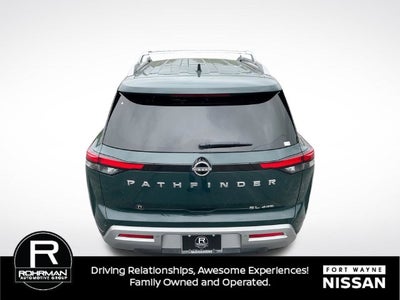 2024 Nissan Pathfinder SL