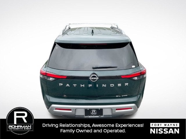 2024 Nissan Pathfinder SL
